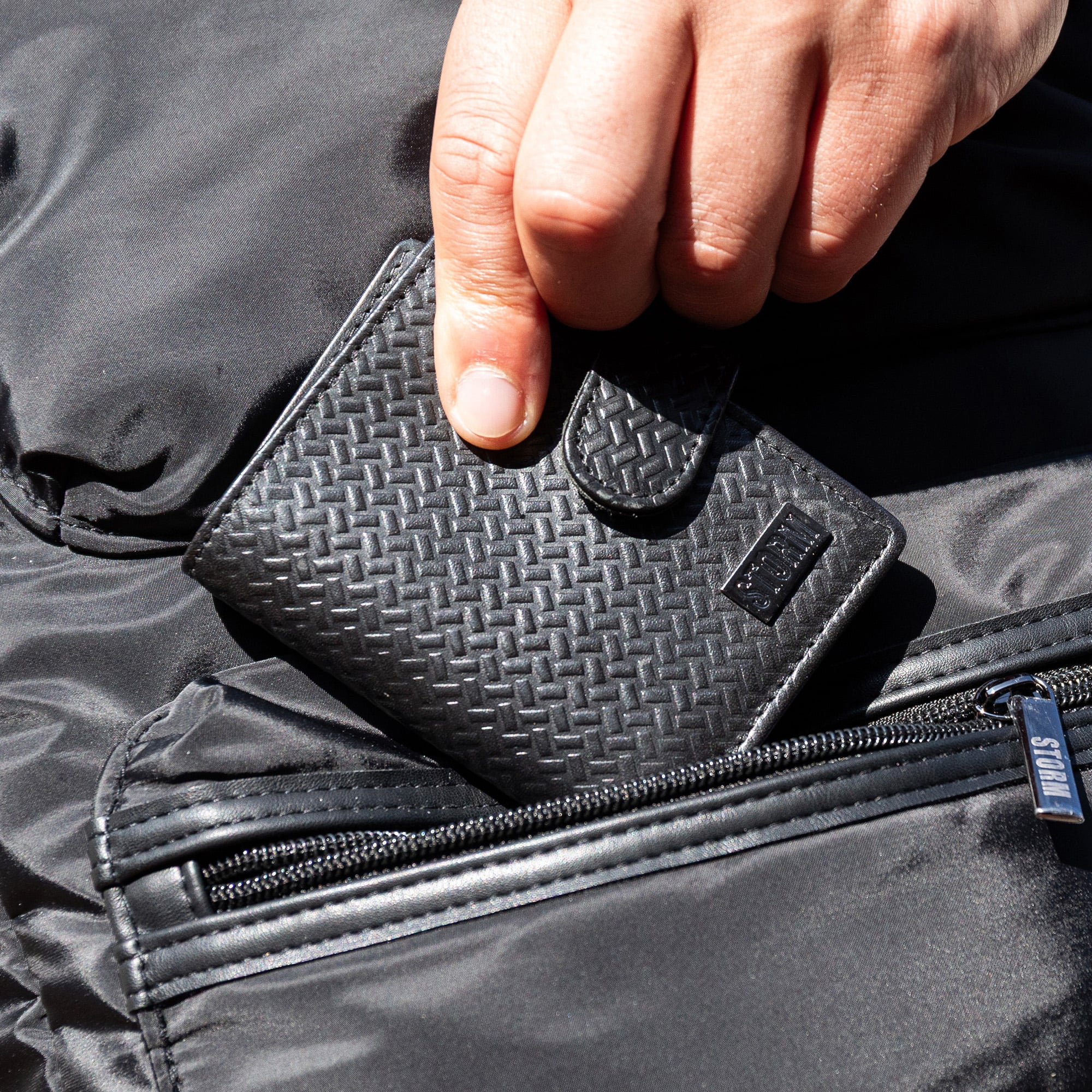 DRACO CARBON POP UP WALLET BLACK - Image 4